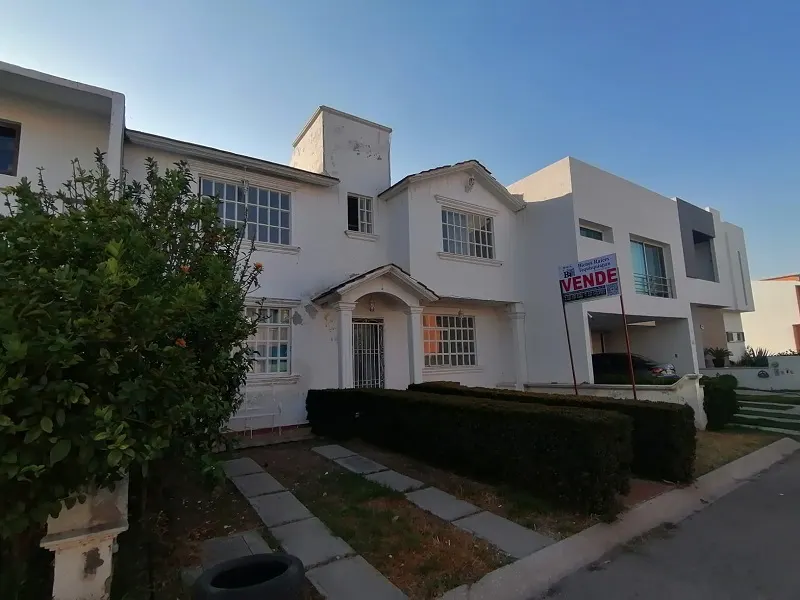 Fracc. Claustros del Rio, casa en Venta, San Juan del Rio,